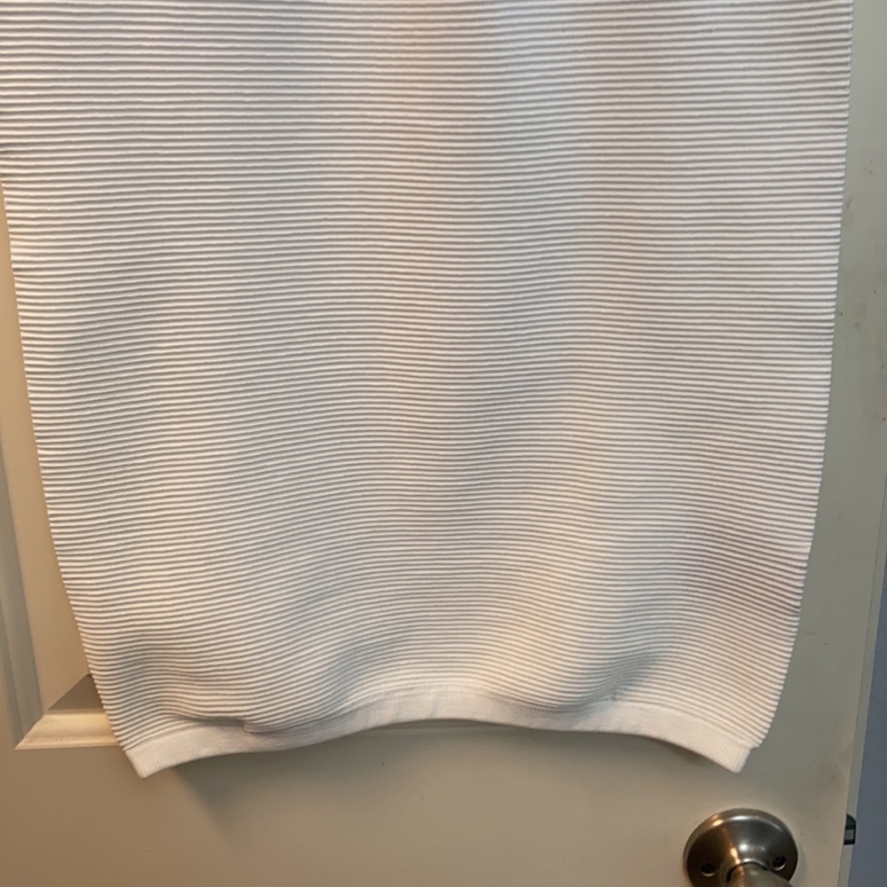 Super Fitted Dress With Multiple Pattern Cuts - image 3